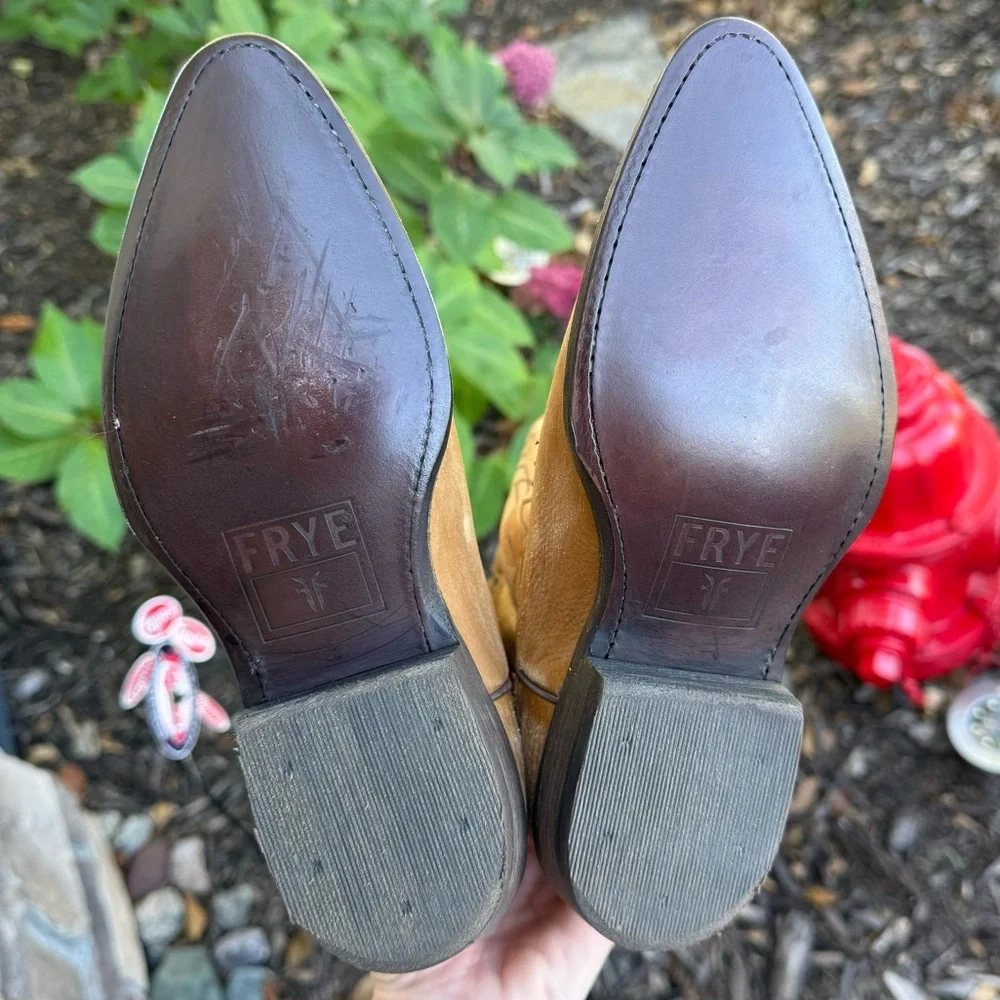 NWT Vintage Frye Billy Pull On Light Tan Cowgirl Boots size 7M - Picture 10 of 13